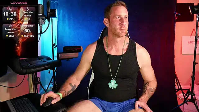 Snapshot of FiftyShadez chatting on March 16, 3:58 am FiftyShadez online show from March 16, 3:58 am