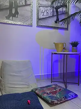 Mau White online show from March 18, 2:37 am