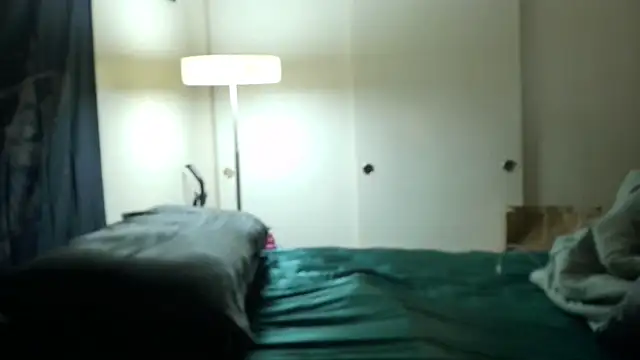 Yagurl  west online show from January 10, 4:30 pm