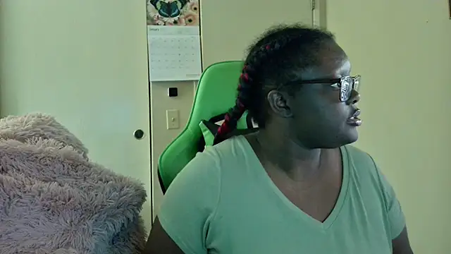 Yagurl  west online show from January 14, 8:31 am