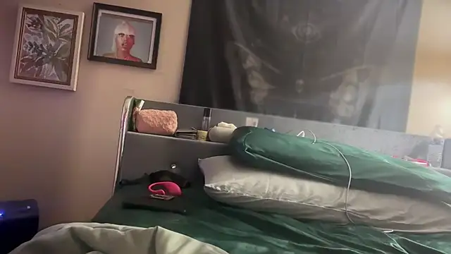 Yagurl  west online show from February 6, 3:16 am