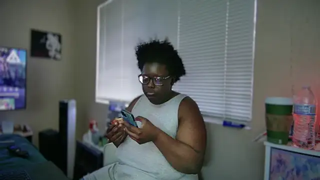 Yagurl  west online show from February 6, 10:21 pm