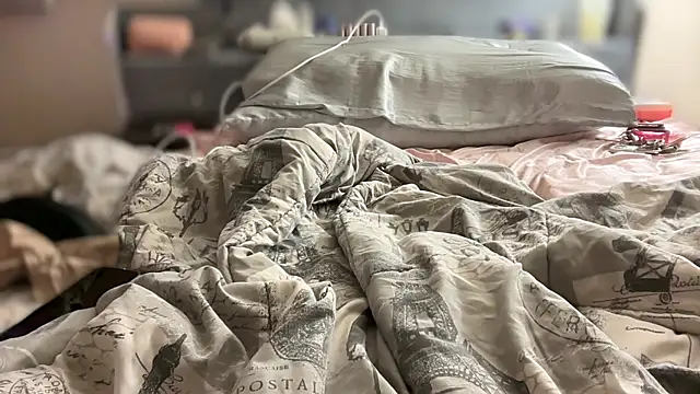 Yagurl  west online show from February 20, 6:13 pm