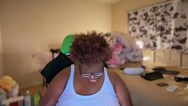 Yagurl  west online show from February 3, 4:54 am