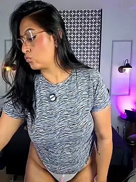 Amber gold  online show from May 22, 2:40 am
