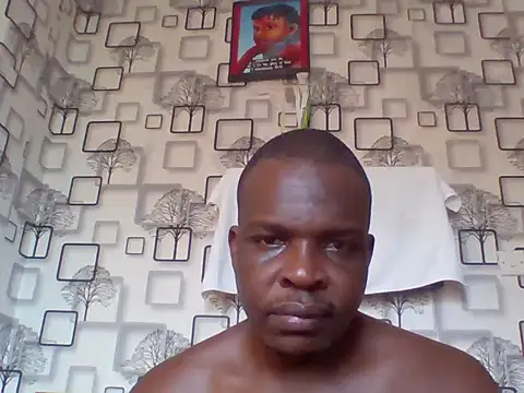Snapshot of Chumba_001 chatting on April 25, 1:41 pm Chumba 001 online show from April 25, 1:41 pm