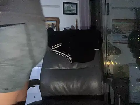 ThickDick Daddy online show from June 21, 6:27 am