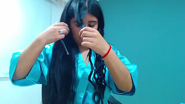 Snapshot of danna-_roouss chatting on October 10, 10:09 pm danna- roouss online show from October 10, 10:09 pm