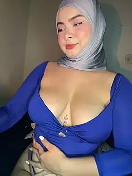 Snapshot of aneesa_darzi chatting on January 8, 10:27 pm aneesa darzi online show from January 8, 10:27 pm