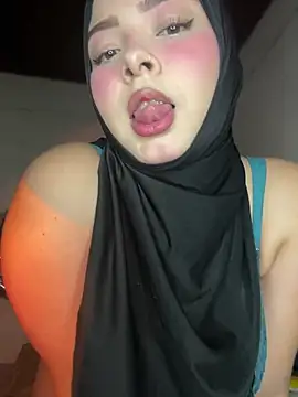 Snapshot of aneesa_darzi chatting on March 20, 4:53 pm aneesa darzi online show from March 20, 4:53 pm