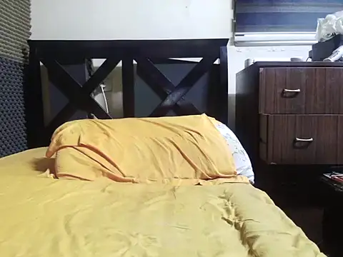 Snapshot of Arabeyes chatting on October 31, 4:02 am Arabeyes online show from October 31, 4:02 am