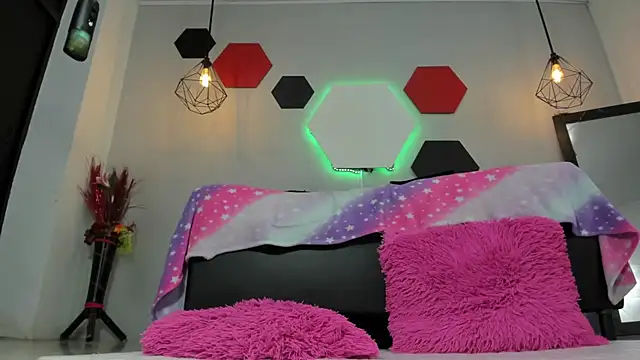 martinaclark online show from December 23, 12:19 am