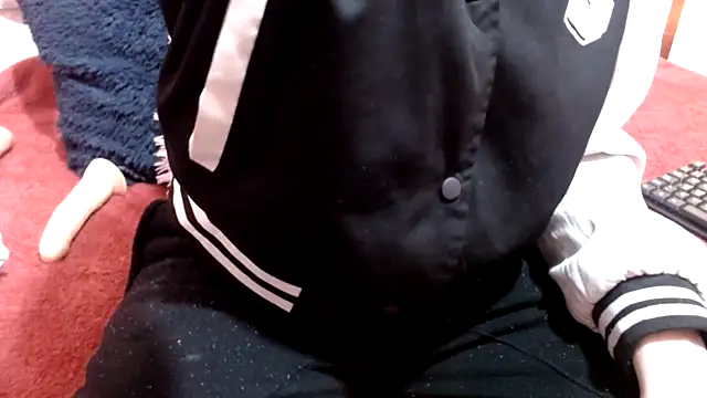 nadescomthxx online show from November 6, 3:35 pm