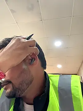 Snapshot of Sexhub22 chatting on December 14, 9:25 am Sexhub22 online show from December 14, 9:25 am