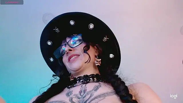 Kizzuky online show from February 22, 5:12 am