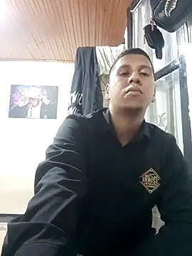 Snapshot of Peterking11 chatting on February 4, 8:20 am Peterking11 online show from February 4, 8:20 am