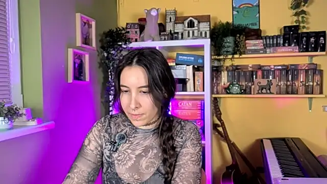 Snapshot of LelianaHazel chatting on January 13, 4:01 pm LelianaHazel online show from January 13, 4:01 pm