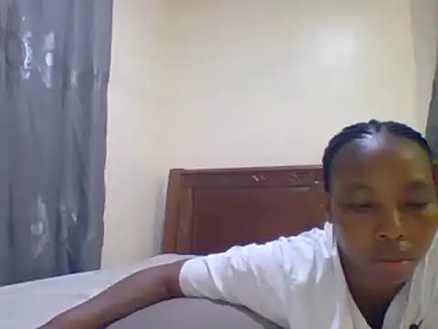 Snapshot of sexy__candyy chatting on February 12, 3:18 am sexy candyy online show from February 12, 3:18 am