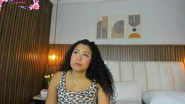 Ashleyy23x online show from May 26, 7:21 pm