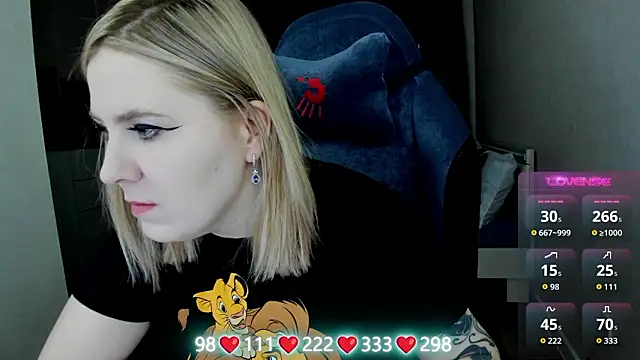 Olivia Munk online show from March 31, 4:35 am