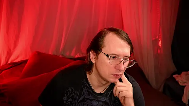 Claudia and elon  online show from October 23, 4:56 am