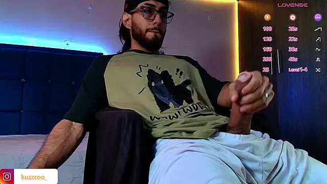 kuzzcoo online show from March 22, 1:03 pm