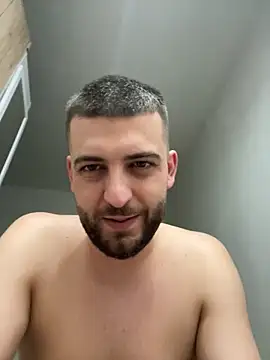 ElChapoGuzman95 online show from March 10, 6:16 am