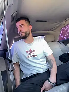 ElChapoGuzman95 online show from March 22, 8:18 am