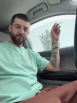 ElChapoGuzman95 online show from January 16, 7:23 am