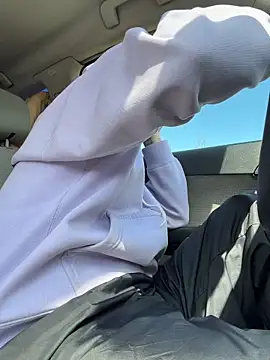 ElChapoGuzman95 online show from April 12, 9:36 am