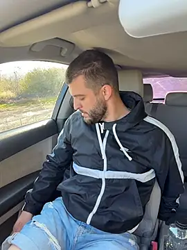 ElChapoGuzman95 online show from April 18, 5:22 am