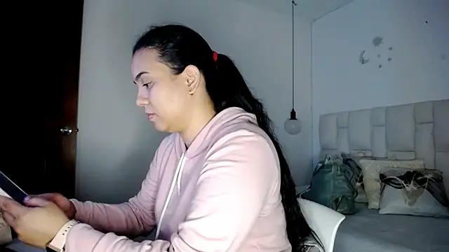 Snapshot of tiffany__pink chatting on September 27, 8:58 pm tiffany pink online show from September 27, 8:58 pm