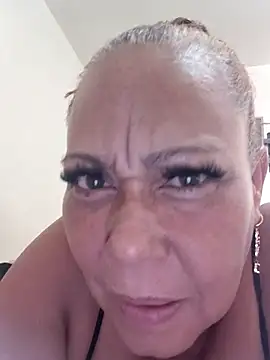 Snapshot of Cheryl_JONES chatting on May 27, 6:49 pm Cheryl JONES online show from May 27, 6:49 pm