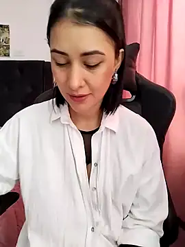 Snapshot of Fleurmeyer79 chatting on February 14, 2:12 pm Fleurmeyer79 online show from February 14, 2:12 pm