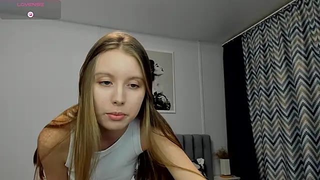 Snapshot of Peggy_Beauty chatting on January 8, 8:07 pm Peggy Beauty online show from January 8, 8:07 pm