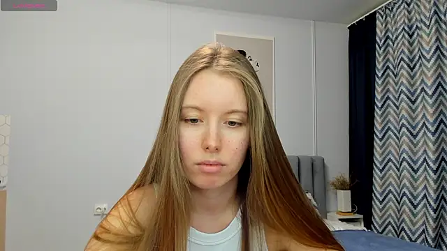 Snapshot of Peggy_Beauty chatting on January 15, 5:05 pm Peggy Beauty online show from January 15, 5:05 pm