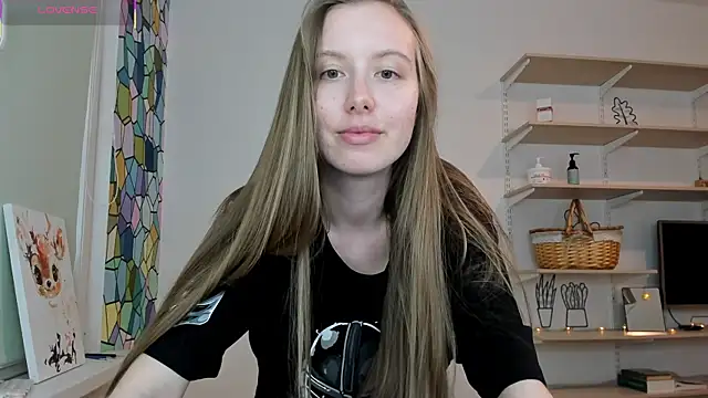 Snapshot of Peggy_Beauty chatting on October 10, 1:43 pm Peggy Beauty online show from October 10, 1:43 pm