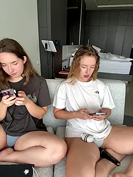 Nura n Sarah online show from October 22, 3:29 am