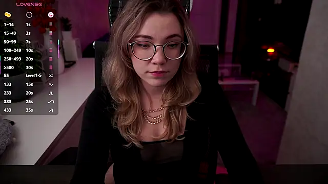 Snapshot of RemyCute chatting on October 31, 7:26 pm RemyCute online show from October 31, 7:26 pm