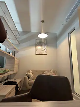 Snapshot of Neelo-Smith chatting on December 18, 7:36 am Neelo-Smith online show from December 18, 7:36 am