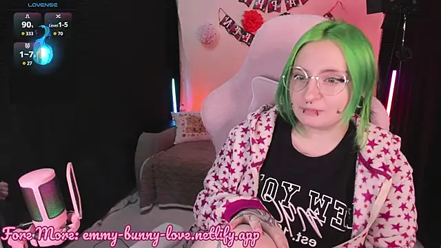 EmmyBunny online show from November 5, 3:12 pm