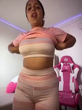 Alicia Ruiz online show from March 25, 6:14 pm