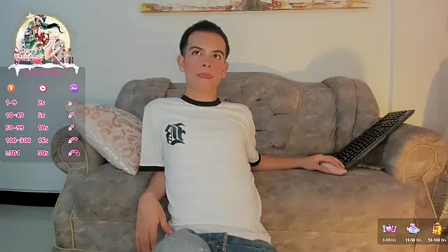 Snapshot of Blum_icee chatting on December 29, 11:50 pm Blum icee online show from December 29, 11:50 pm