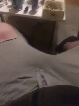 Snapshot of chrille82 chatting on October 6, 9:34 pm chrille82 online show from October 6, 9:34 pm