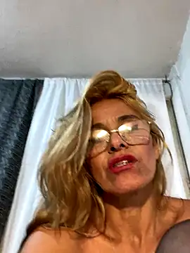 Snapshot of SahoryHorny chatting on December 3, 6:17 pm SahoryHorny online show from December 3, 6:17 pm