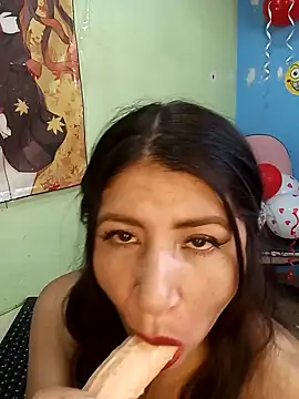 Snapshot of nammy__dirtyhott chatting on February 12, 2:21 pm nammy  dirtyhott online show from February 12, 2:21 pm