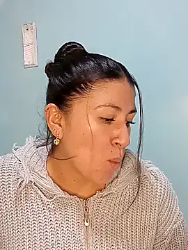 Snapshot of nammy__dirtyhott chatting on October 20, 4:29 pm nammy  dirtyhott online show from October 20, 4:29 pm