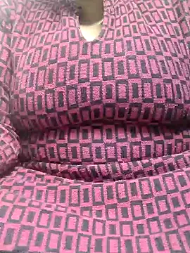 Snapshot of Seema_99 chatting on February 7, 3:23 am Seema 99 online show from February 7, 3:23 am