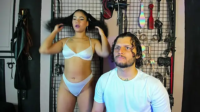 Twisted Fantasy online show from December 27, 3:48 pm