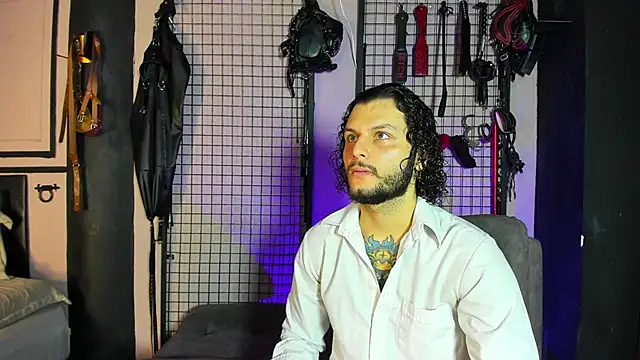 Twisted Fantasy online show from February 27, 10:26 am